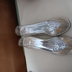 Ellie Women's Silver Glitter Heart Shoes